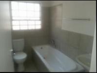Bathroom 1 - 4 square meters of property in Heatherview