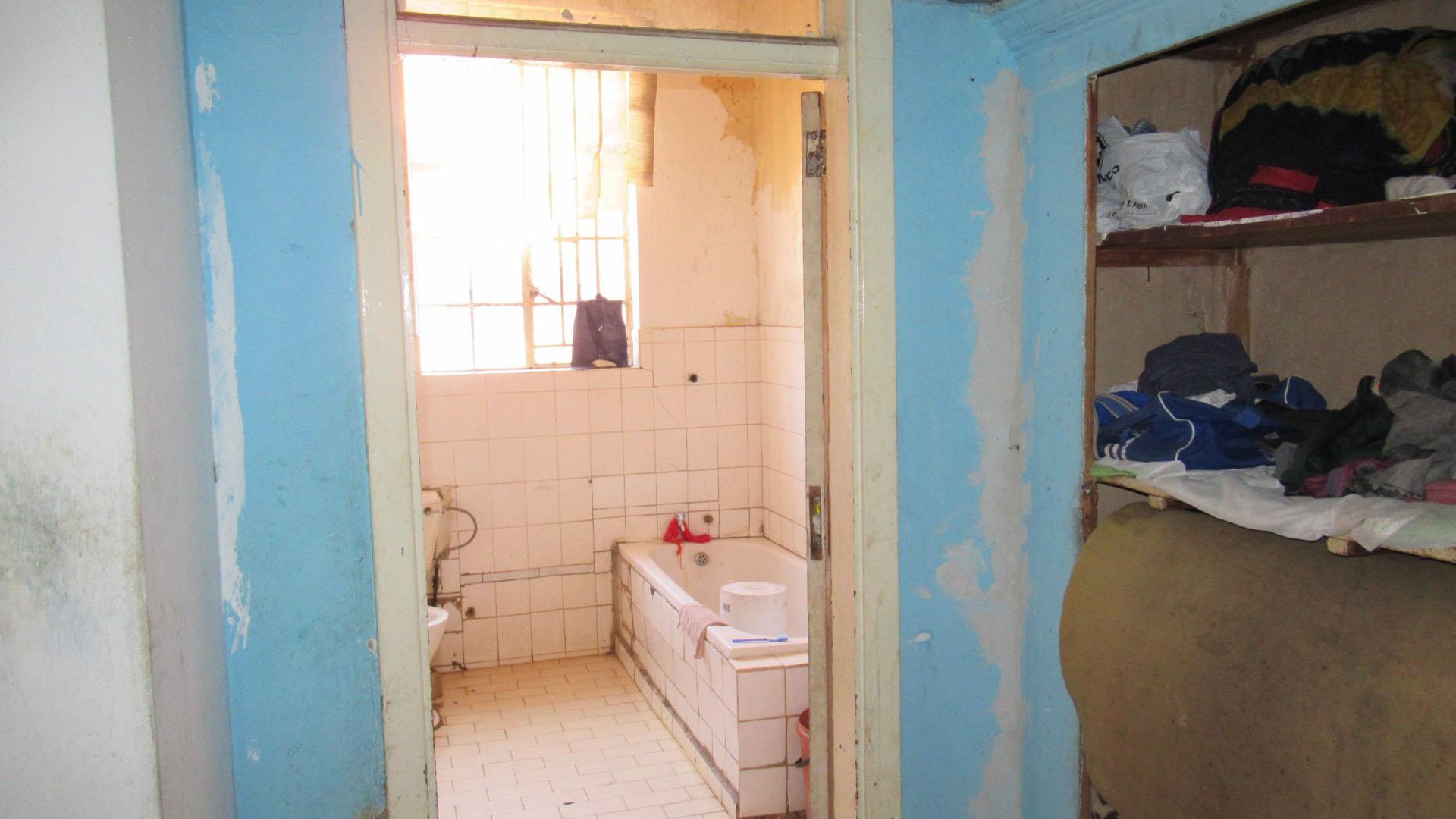 Spaces - 47 square meters of property in Berea - JHB