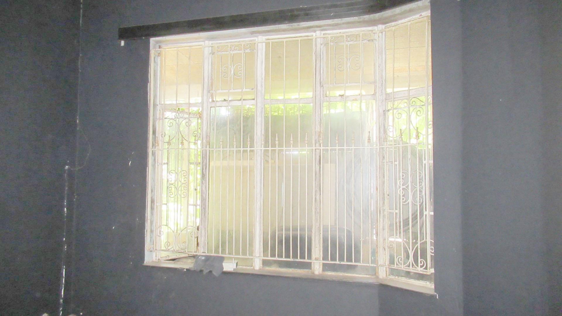 TV Room - 18 square meters of property in Berea - JHB