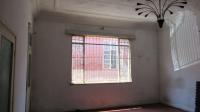 Lounges - 32 square meters of property in Berea - JHB