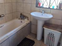 Bathroom 1 of property in Claremont - JHB