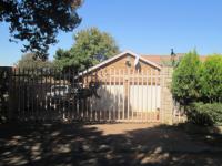 Front View of property in Sunward park