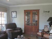 Lounges - 20 square meters of property in Sunward park