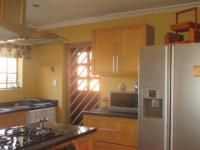 Kitchen - 17 square meters of property in Sunward park