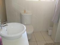 Bathroom 1 - 5 square meters of property in Sunward park