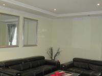 Lounges - 23 square meters of property in Alveda