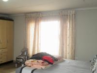 Main Bedroom - 24 square meters of property in Alveda