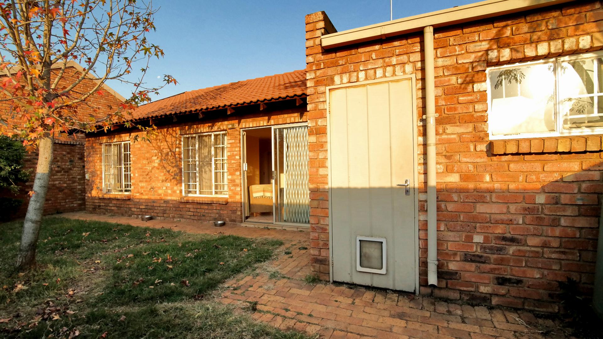 Front View of property in Elarduspark