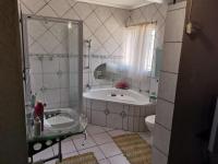 Main Bathroom - 7 square meters of property in Rant-En-Dal