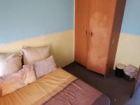 Bed Room 1 - 11 square meters of property in Rant-En-Dal