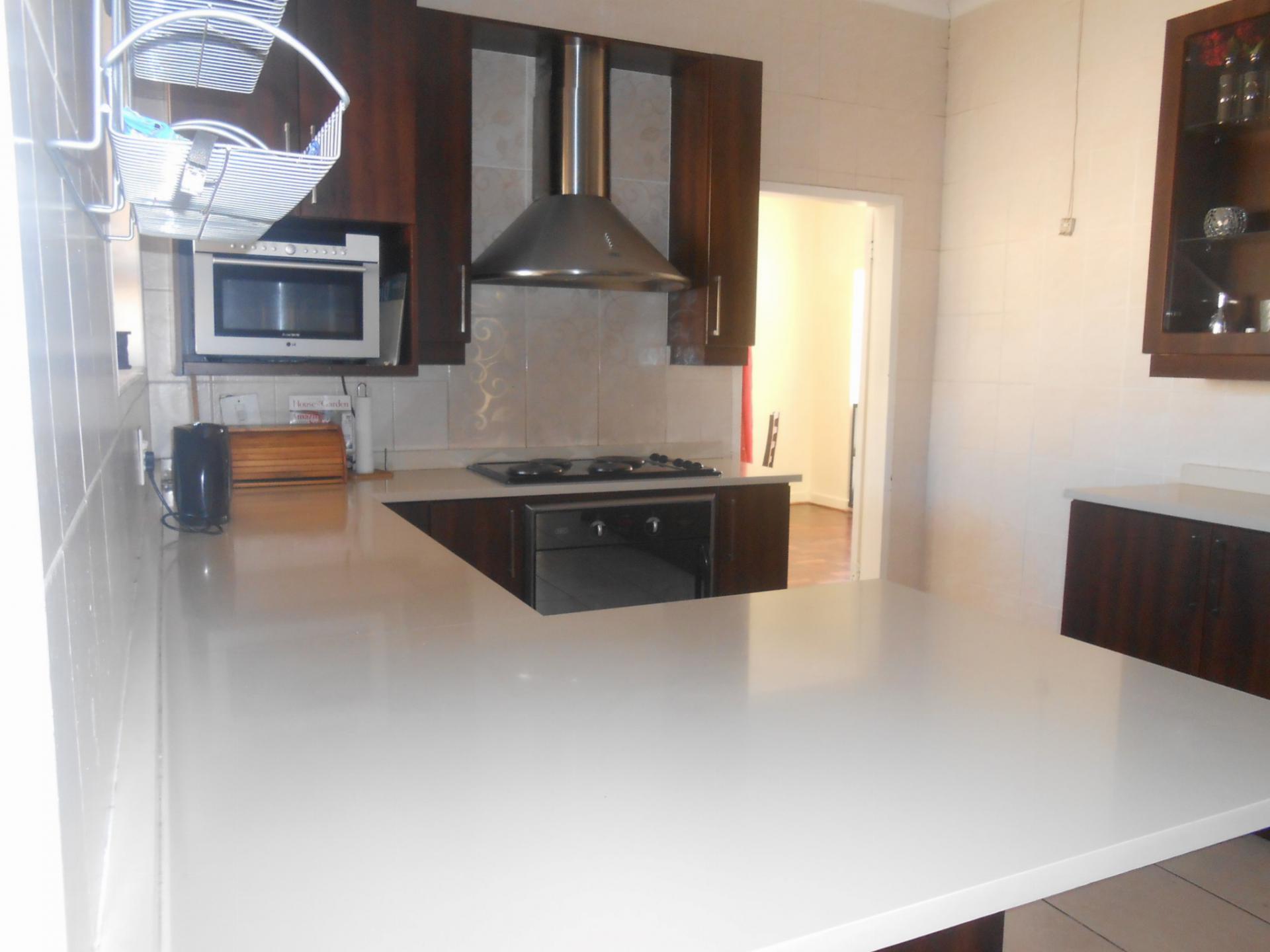 Kitchen - 40 square meters of property in Johannesburg Central