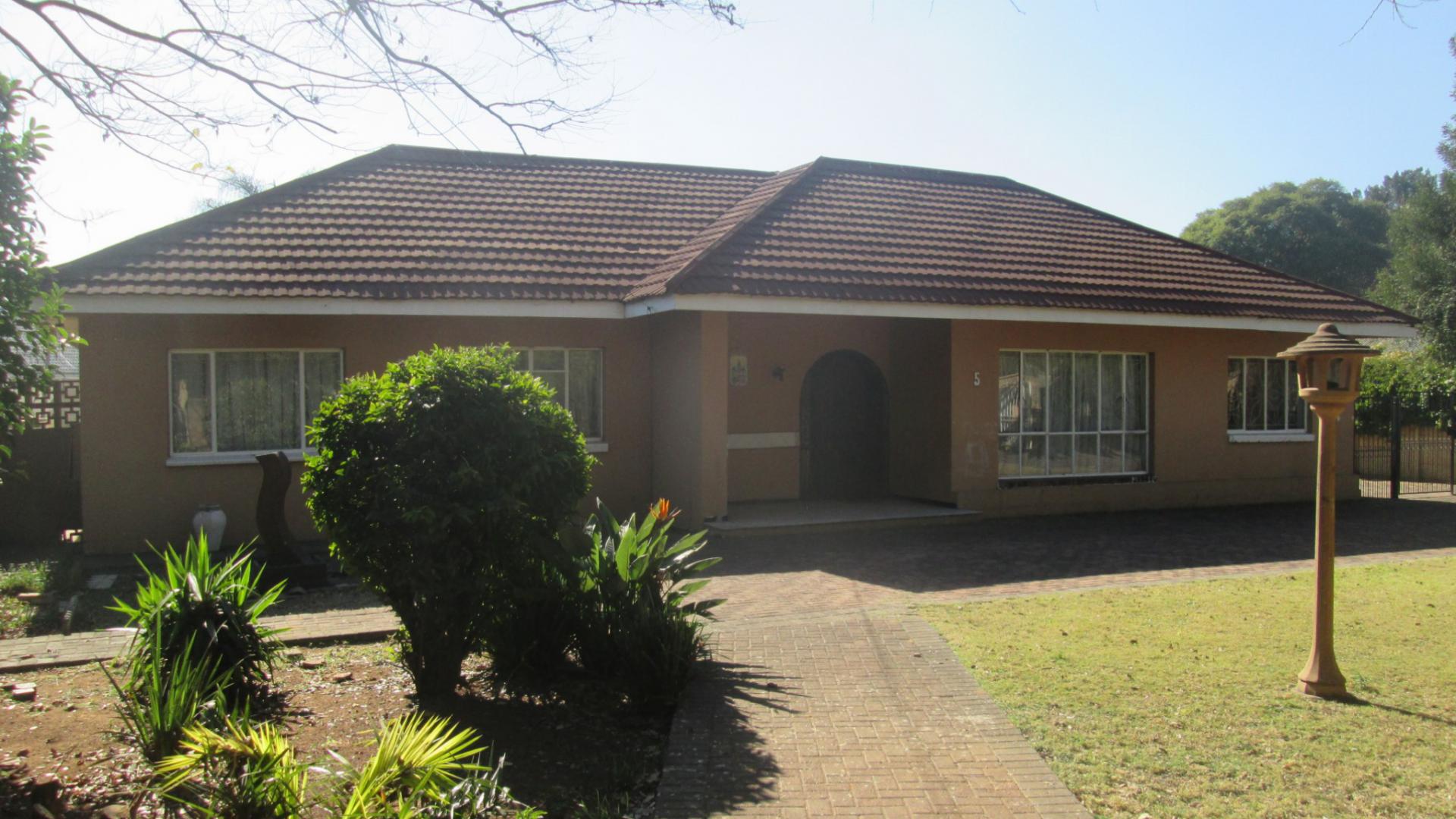 Front View of property in Delville