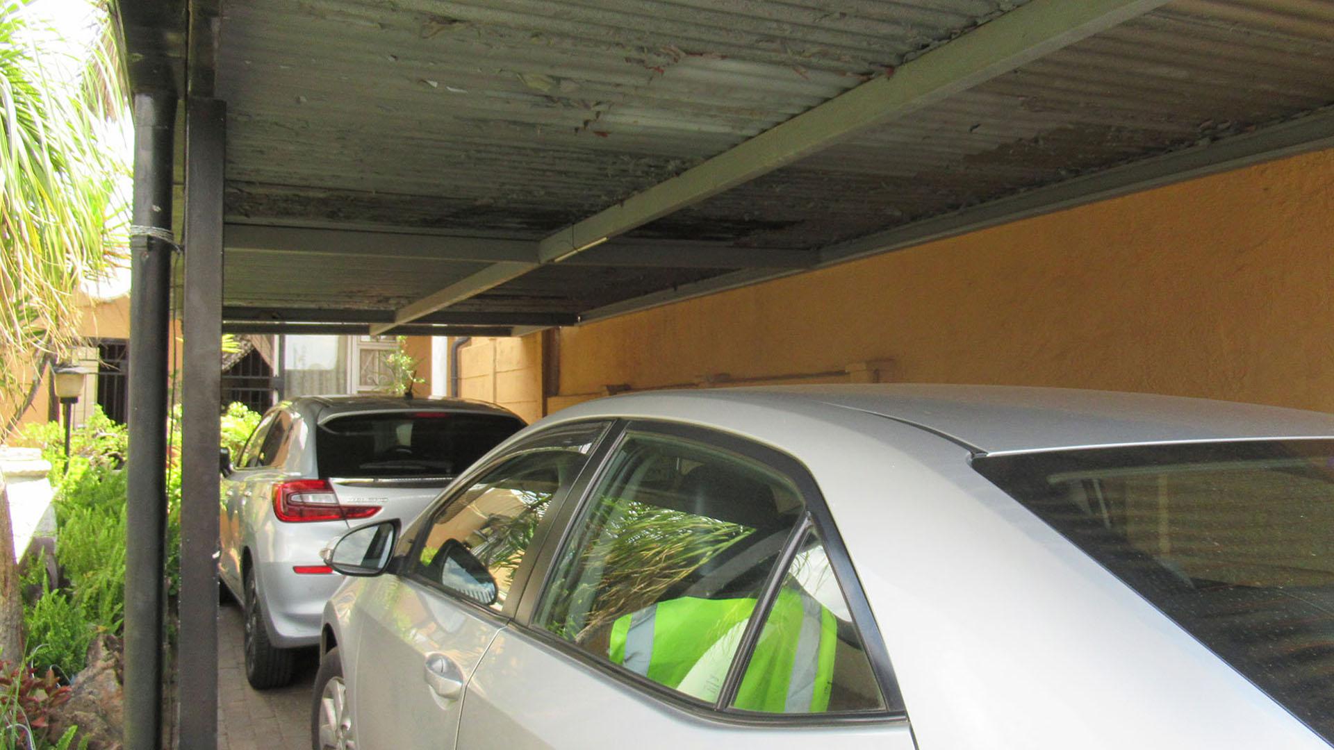 Carport  of property in Alberstville