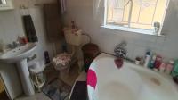 Bathroom 1 of property in Alberstville
