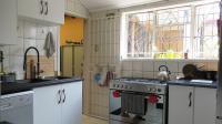 Kitchen - 11 square meters of property in Alberstville