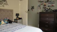 Bed Room 2 - 13 square meters of property in Alberstville