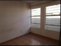 Bed Room 2 - 10 square meters of property in Alveda