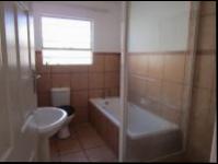 Bathroom 1 - 7 square meters of property in Alveda