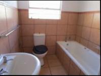 Bathroom 1 - 7 square meters of property in Alveda