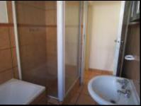 Bathroom 1 - 7 square meters of property in Alveda