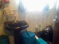 Bathroom 1 - 4 square meters of property in Tasbetpark