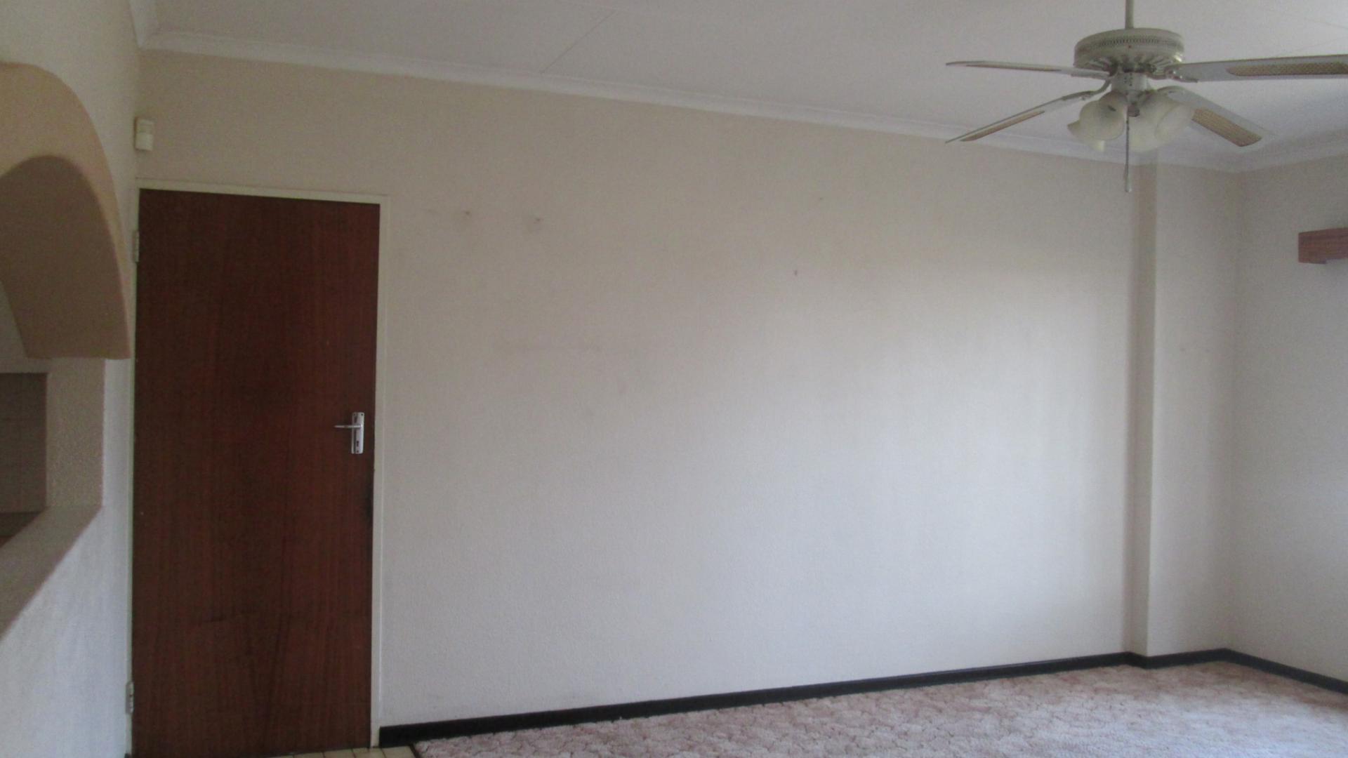 TV Room - 19 square meters of property in Meyerton