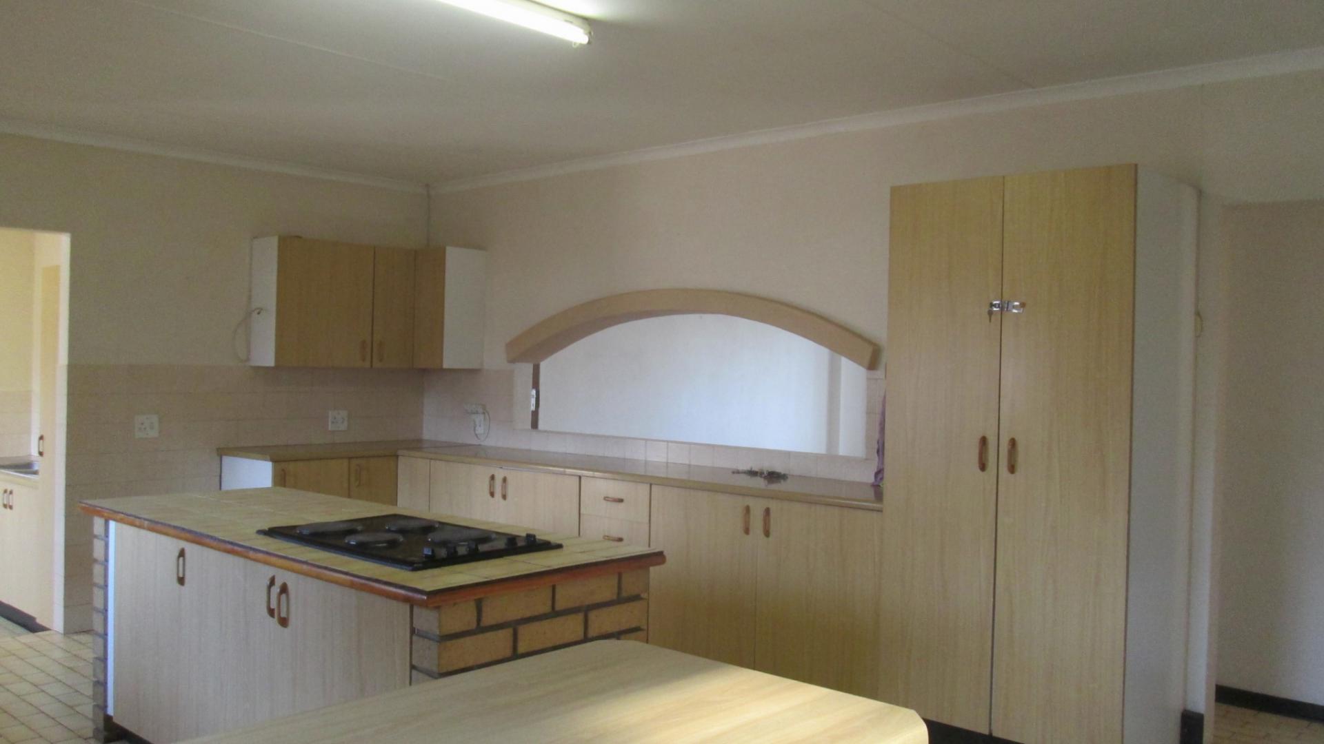 Kitchen - 30 square meters of property in Meyerton