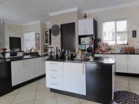 Kitchen - 28 square meters of property in The Wilds Estate