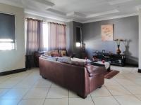 Lounges - 65 square meters of property in The Wilds Estate