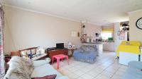 Lounges - 15 square meters of property in Bronkhorstspruit