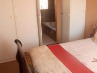 Main Bedroom - 18 square meters of property in Kosmosdal