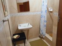 Bathroom 1 - 3 square meters of property in Emalahleni (Witbank) 