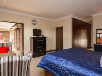Main Bedroom - 37 square meters of property in The Wilds Estate