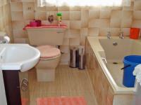 Bathroom 1 - 4 square meters of property in Howick