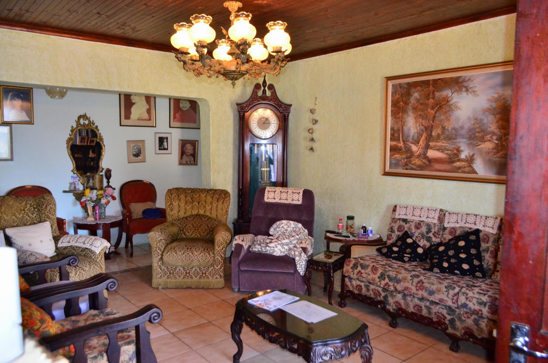 TV Room - 28 square meters of property in Hibberdene