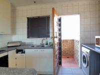Kitchen - 14 square meters of property in Heuwelsig Estate