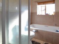 Bathroom 1 - 8 square meters of property in Heuwelsig Estate