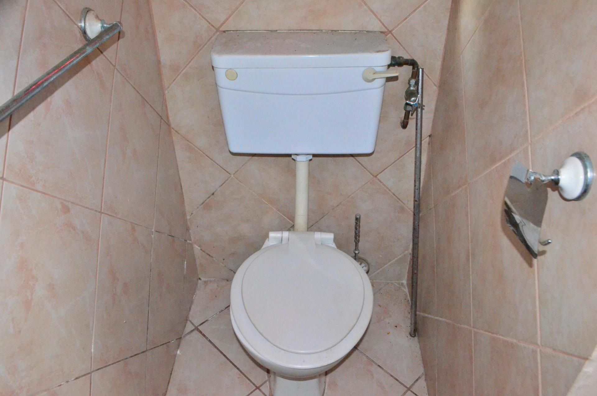 Bathroom 3+ - 8 square meters of property in Scottburgh