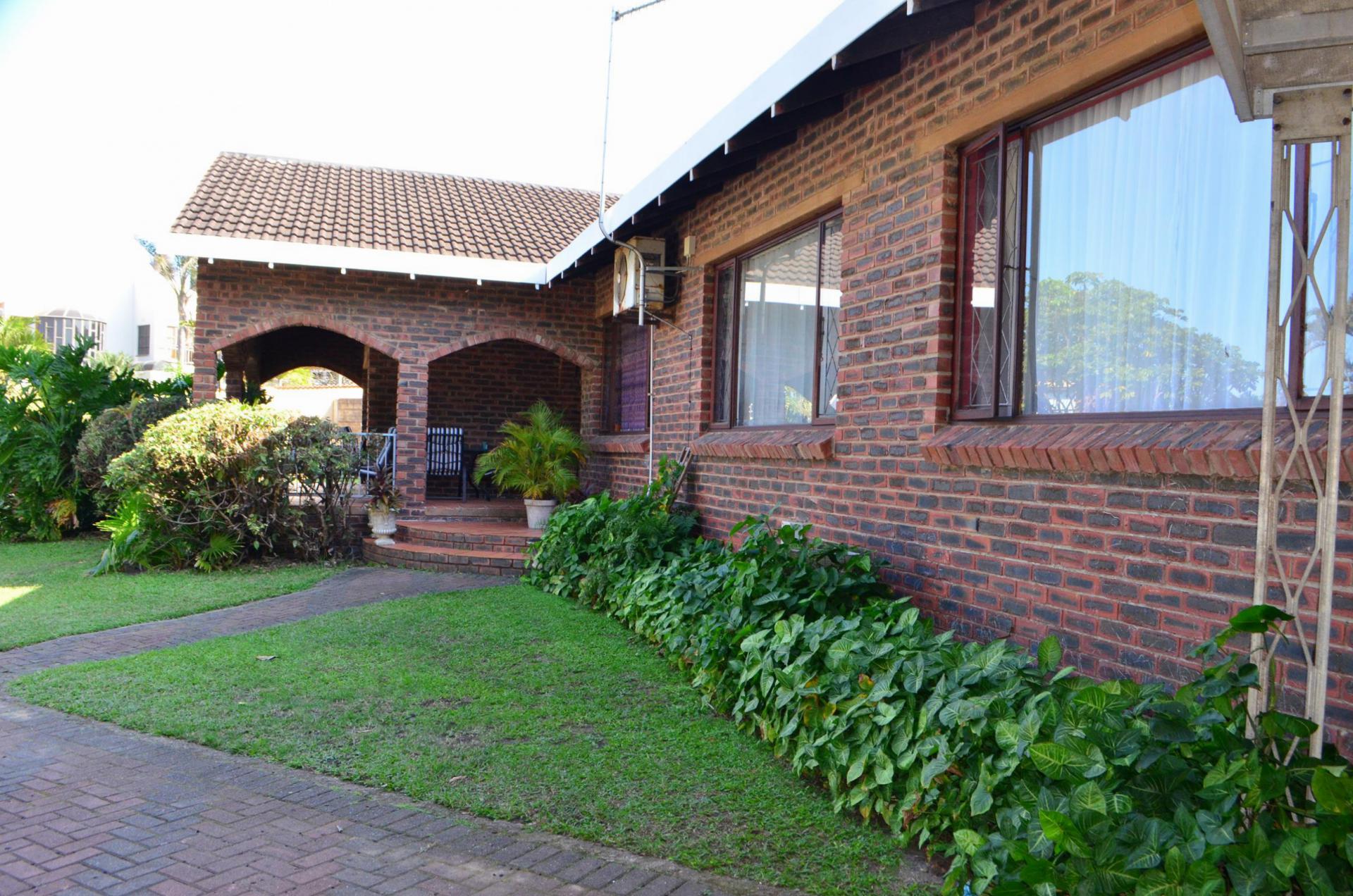 4 Bedroom House for Sale For Sale in Scottburgh Home Sell