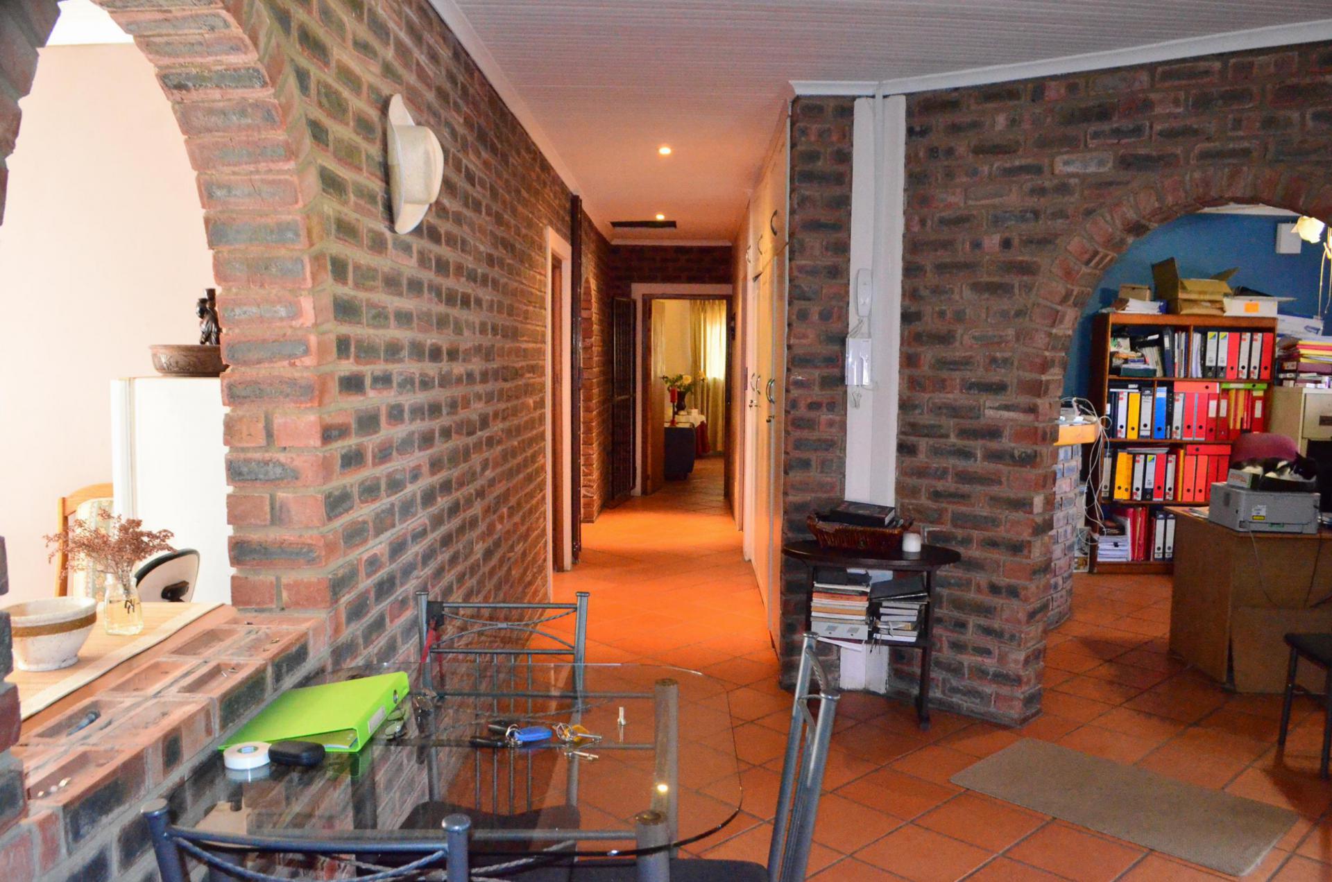 Spaces - 39 square meters of property in Scottburgh