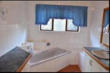Main Bathroom - 15 square meters of property in Scottburgh