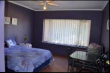 Bed Room 2 - 21 square meters of property in Scottburgh