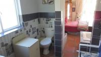 Main Bathroom - 9 square meters of property in Darling