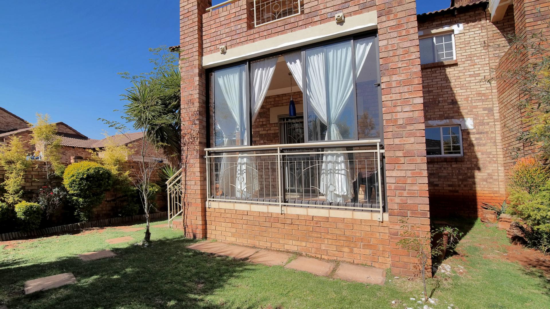 Backyard of property in Mooikloof Ridge