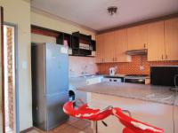 Kitchen - 10 square meters of property in Mooikloof Ridge