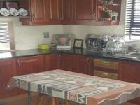 Kitchen - 25 square meters of property in Newholme