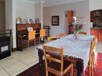 Dining Room - 18 square meters of property in Woodhill Golf Estate