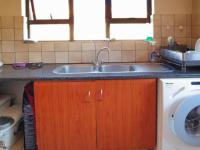 Scullery - 7 square meters of property in Woodhill Golf Estate