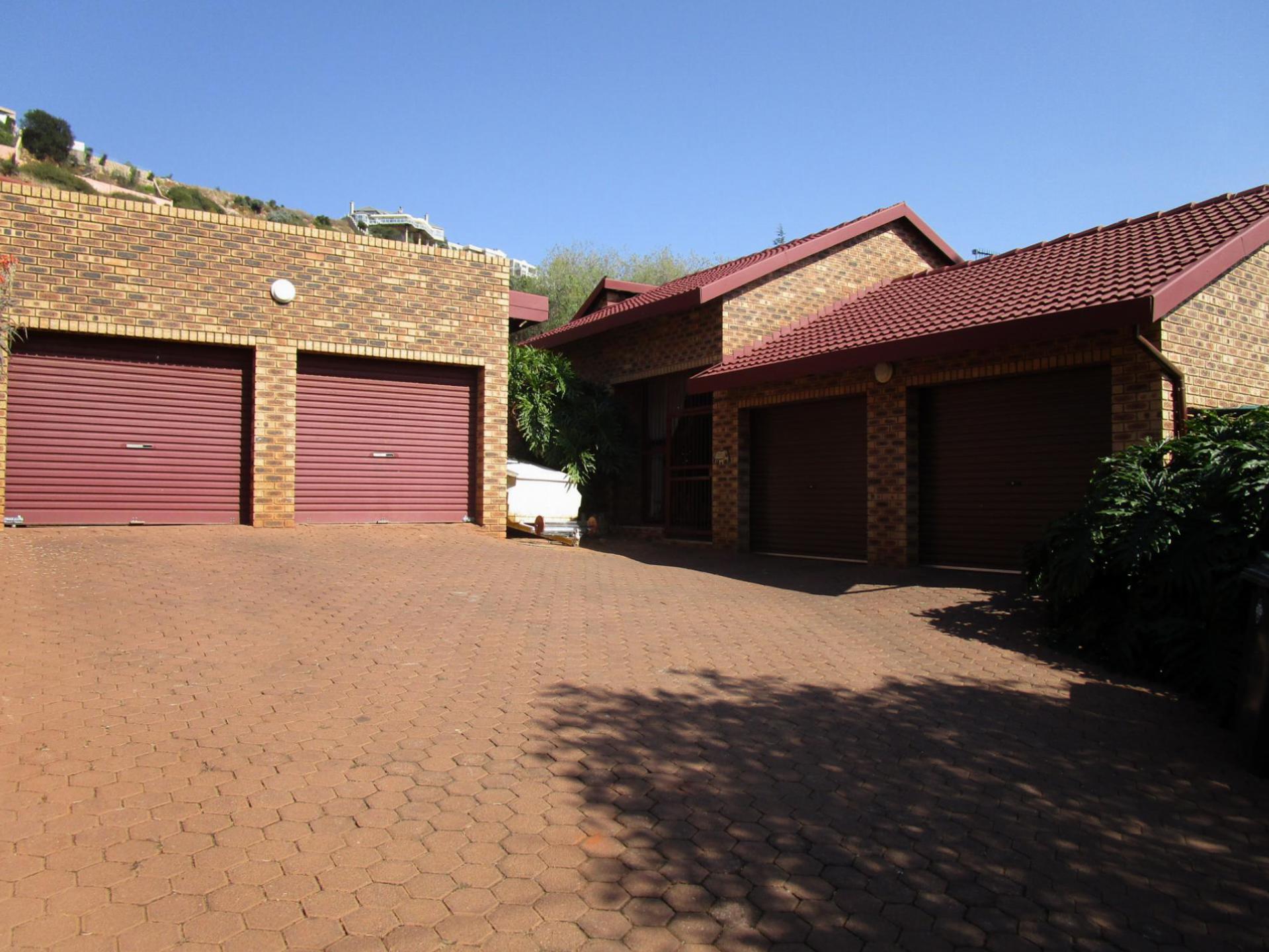 Front View of property in Weltevreden Park