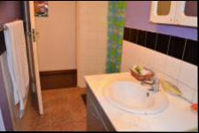 Bathroom 2 - 7 square meters of property in Westville 